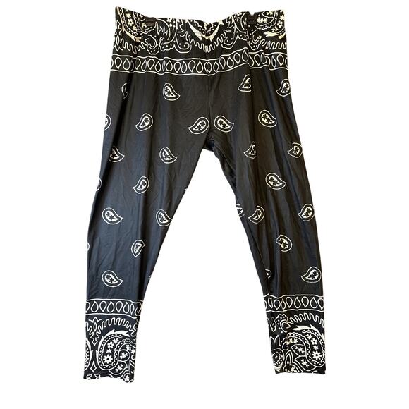 Women’s Plus Paisley Print Pants Stretch Ankle Black White Size 4XL‎ - Picture 1 of 7